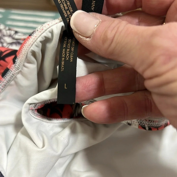 VIX Swimwear Pink and Gray Floral One Piece Swimsuit Size Large - Picture 4 of 7